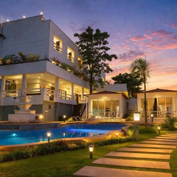 Hotel Reemz, hotel u gradu 'Chiplun'