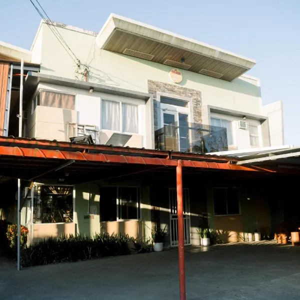 CELCOR PENSION HOUSE, khách sạn ở Cabatuan