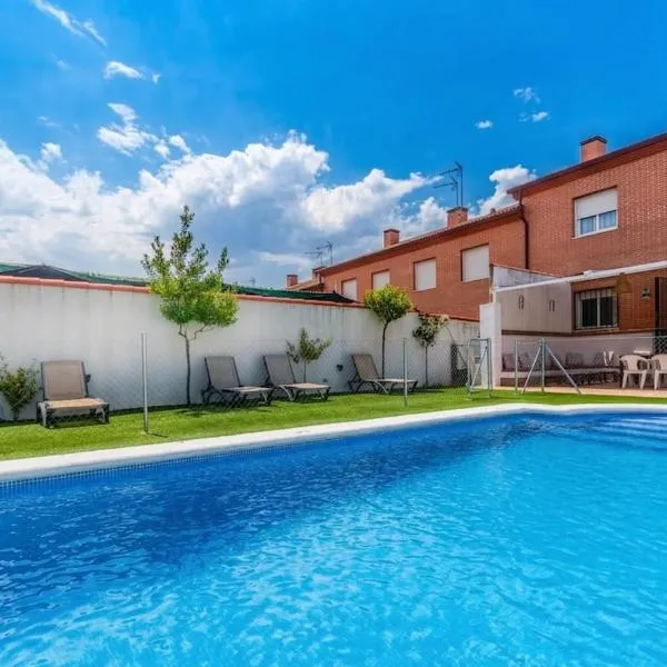 San Martín de Valdeiglesias में, होटल Amplio chalet en un entorno natural y tranquilo