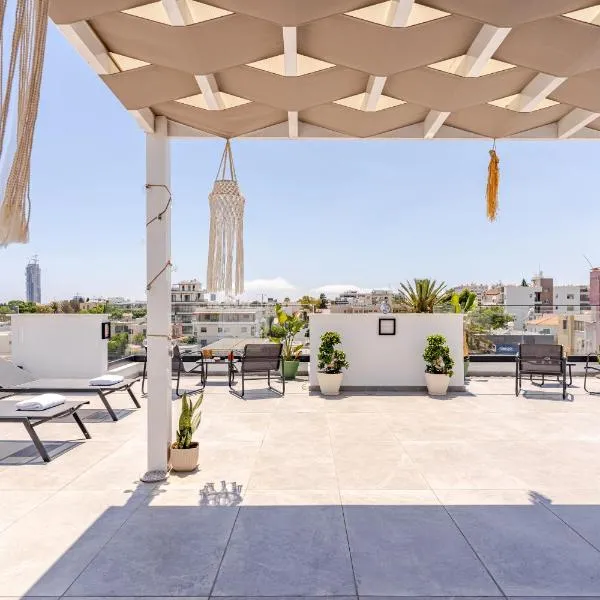 Yamas Urban Living Platinum Key, hotel en Limassol