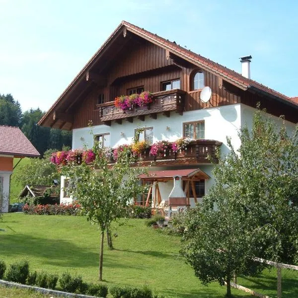 Tremlhof, hotel in Unterach am Attersee