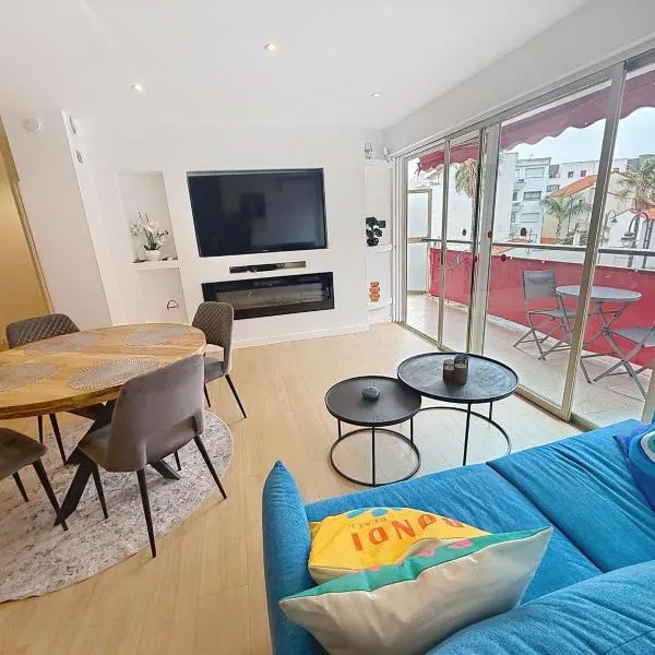 T2 refait à neuf à 50m de la plage Moure Rouge, hotel en Cannes