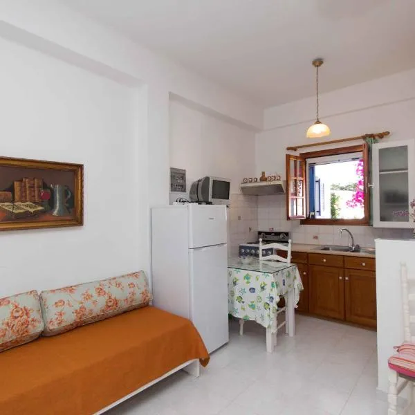 Cycladic Grandma's Apartments: Parikia şehrinde bir otel