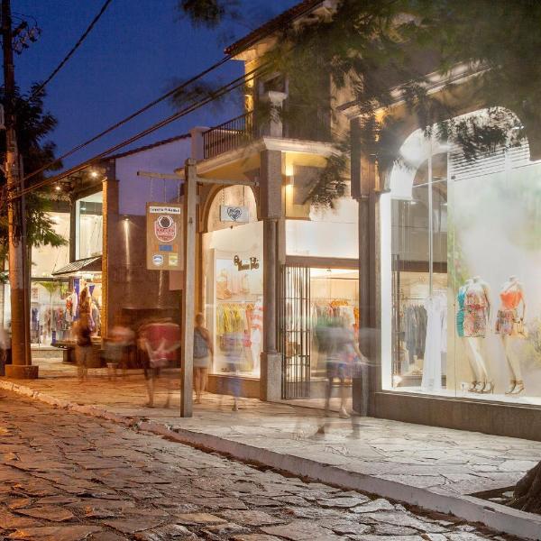 Kitnet com Ar condicionado, wifi, até 3 pessoas, vaga estacionamento - Cabo Frio - Foto 4