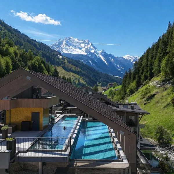 ZillergrundRock Luxury Mountain Resort, hotel en Mayrhofen