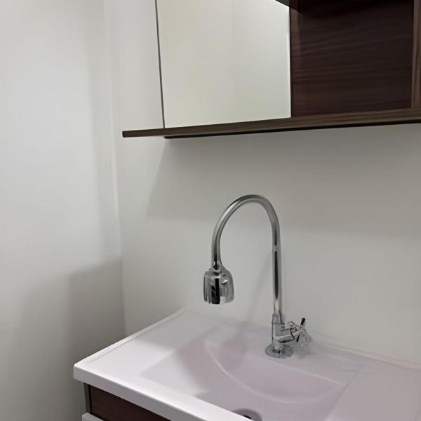 Lindo Quarto e sala em frente metro da Carioca - Foto 3