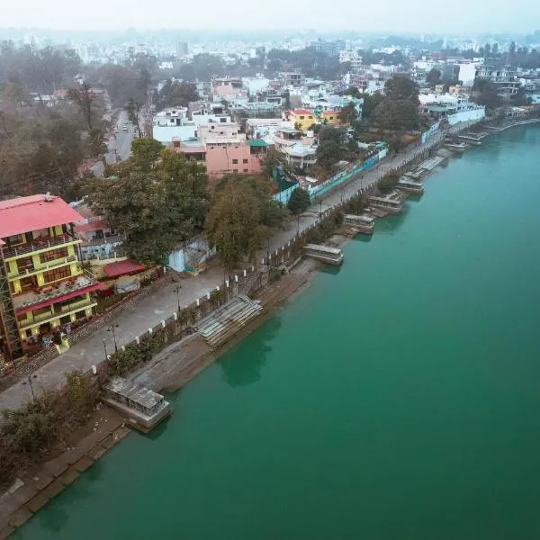 The Shanti Naturecure On Ganga, hotel em Rishikesh