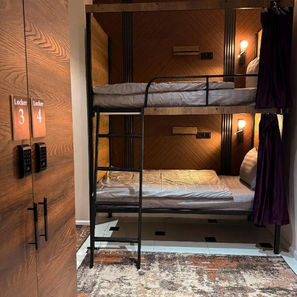 TWENTY Hostel, hótel í Samarkand