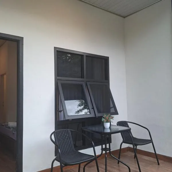 Arisiwa Homestay Lombok, hotel v mestu Lombok International Airport