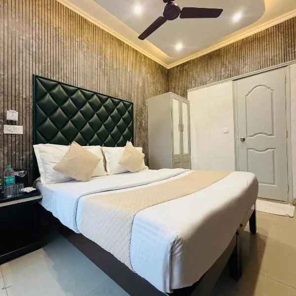 Hotel Satwah 29 Just Near Nizamuddin Railway Station And India Gate, hotel i New Delhi