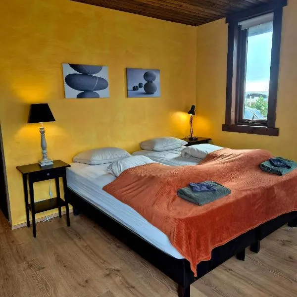 Guestroom with a mountain view, hotel sa Laugarvatn