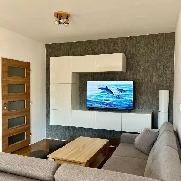 Slnečný apartmán ,Dobrá adresa-Free Parking, hotell i Trenčín