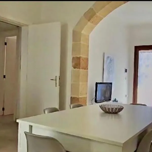 villetta Raffaella by salentolimit, hotel a Torre Lapillo