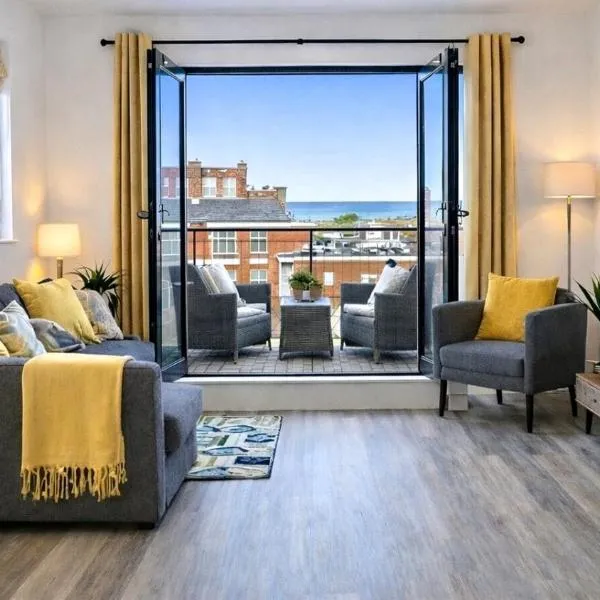 Margate Penthouse Private Balconies Sea Glimpses Gated Parking Air-Con The Penthouse Margate, Hotel in Margate