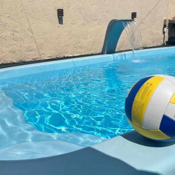 Casa com piscina aquecida e quadra de vôlei - Foto 4