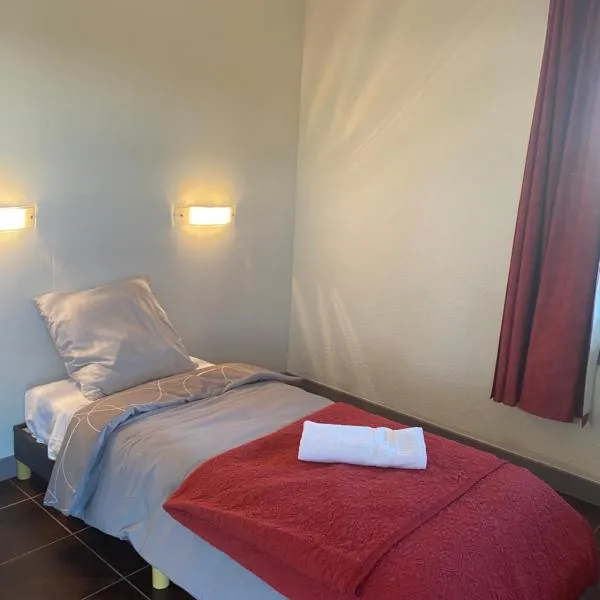 Fast hôtel Troyes، فندق في Barberey-Saint-Sulpice
