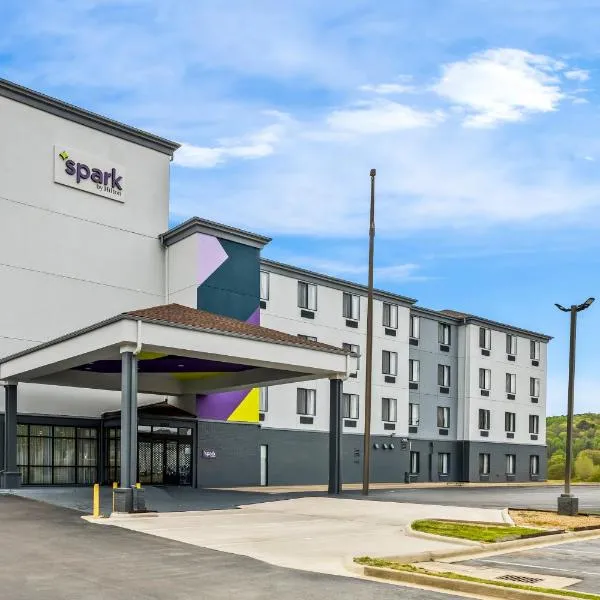 Spark by Hilton Pelham Birmingham I 65, hotel sa Pelham