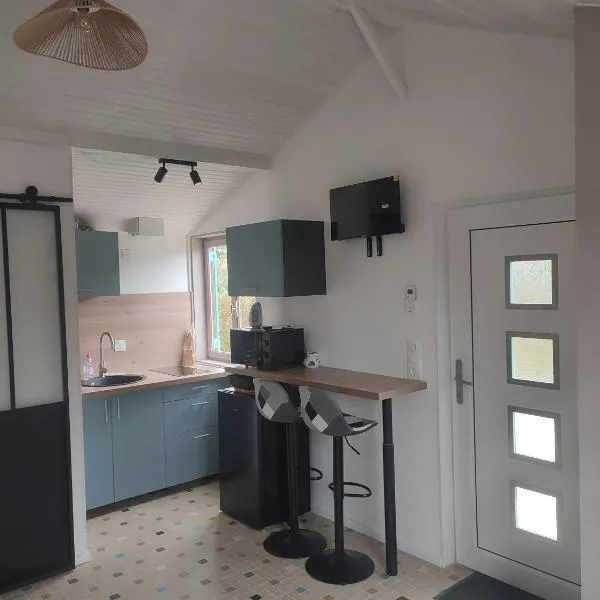 Le 13 au vert, hotel u gradu 'Montigny-les-Monts'