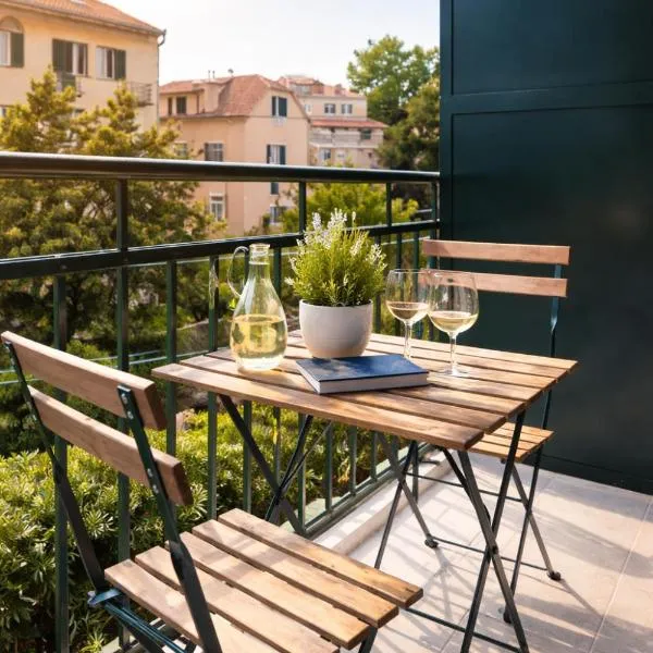Finest rooms Leonilda-Central Split with balcony, hotel u Splitu