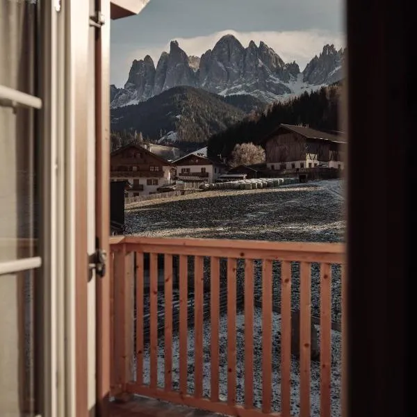 Guesthouse Odle, hotell i Funes