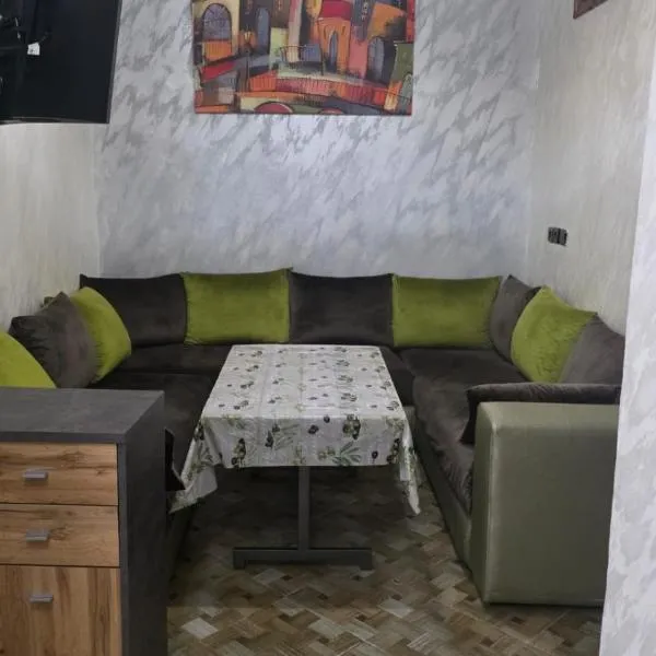 Maison marhaba2 app2, hotel em Inezgane