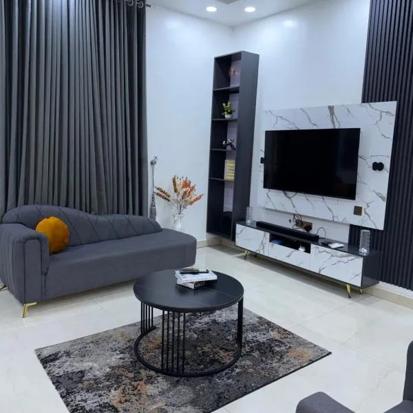 포트 하커트에 위치한 호텔 LUXURY 4BR Duplex with STARLINK & PS5, 4mins to GRA