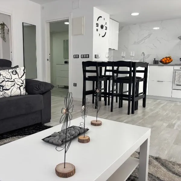 Dua Rooms Maliaño - Habitaciones y Apartamentos, отель в городе Камарго