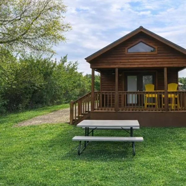Al's Hideaway Cabin and RV Space, LLC, Hotel in Pipe Creek