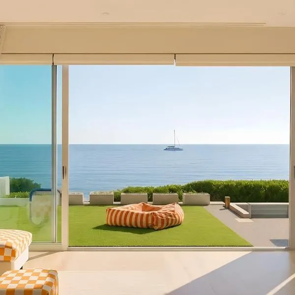 Henley Beachfront Luxury Home With Private Pool, Spa And Sauna!, hotel a Henley Beach South