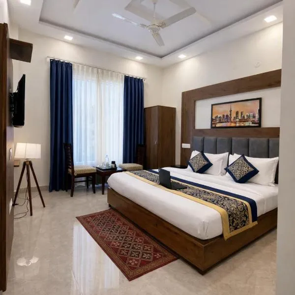 찬디가르에 위치한 호텔 Hotel Woodlark Heights Zirakpur Chandigarh !! Easy Airport Access ! Budget Friendly