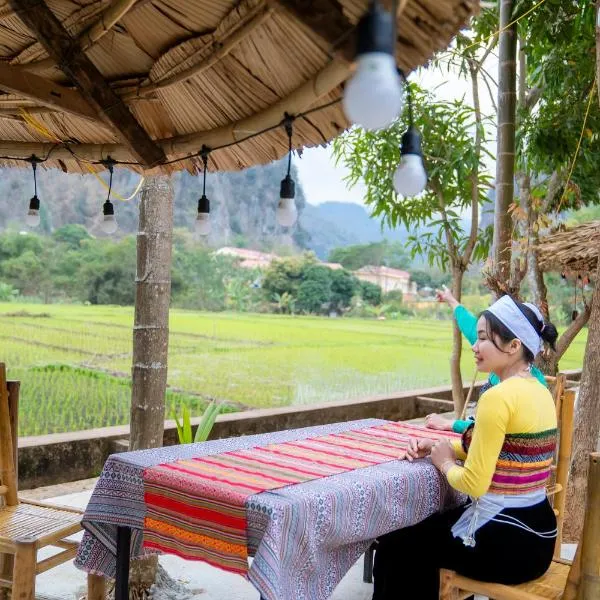 Mai Chau Wooden Boutique Homestay, hotel em Mai Hạ