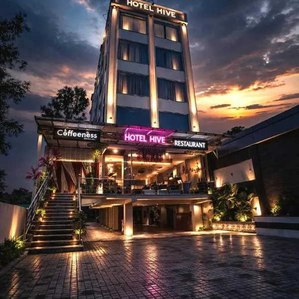 HOTEL HIVE, готель у місті Mājra