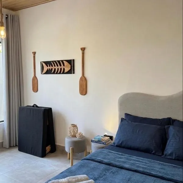 Onda Studios & Pousada - Ar condicionado e Cozinha Praia da Enseada Bertioga: Bertioga'da bir otel