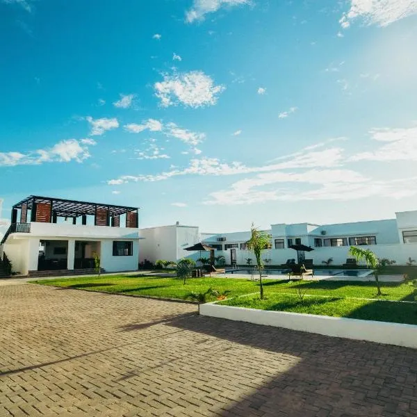 Nook Villas، فندق في باجامويو