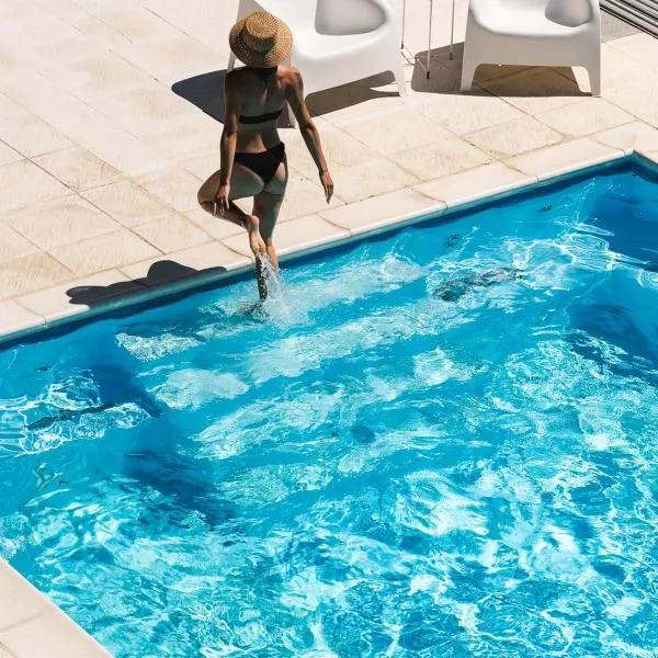 M2 Resort Wellness & Spa: Ostrowo şehrinde bir otel