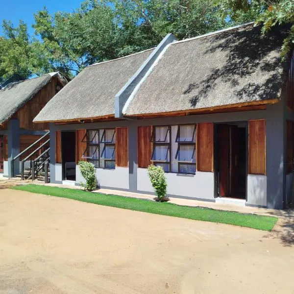 Shalakwe Hills Eco-Cabins, hótel í Kasane Airport