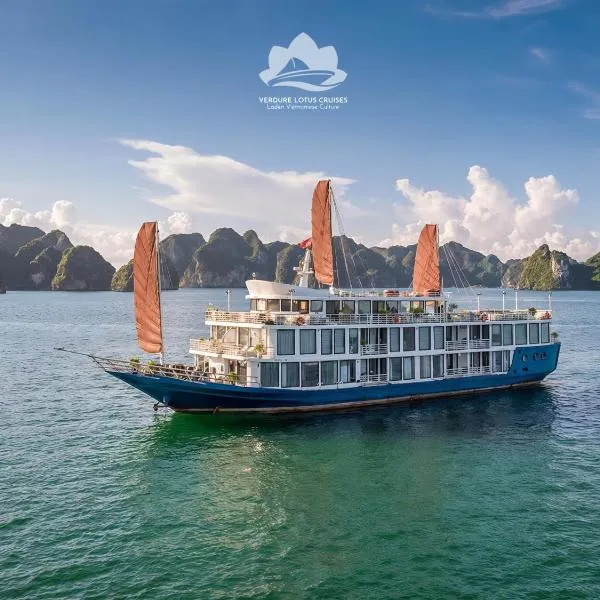 Verdure Lotus Classic Cruise on Lan Ha Bay, hotel in Ha Long