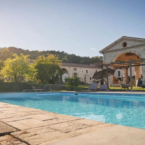 Métairie du Château Berthe l Clim l Piscine, hotell sihtkohas Aussillon