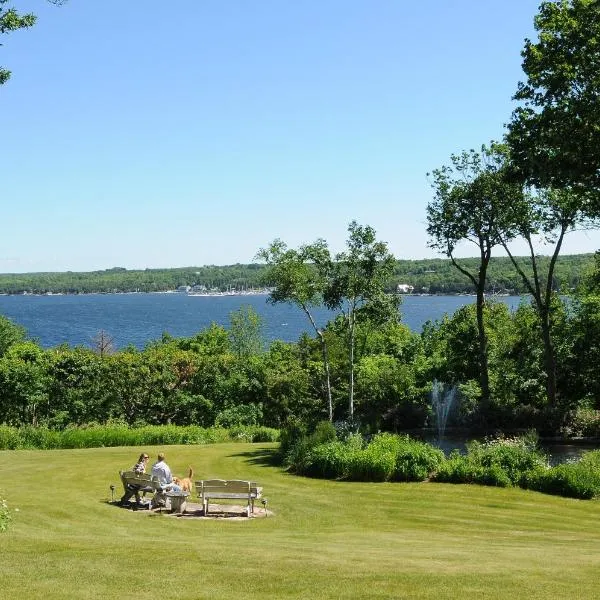 Country House Resort, hotel in Sister Bay