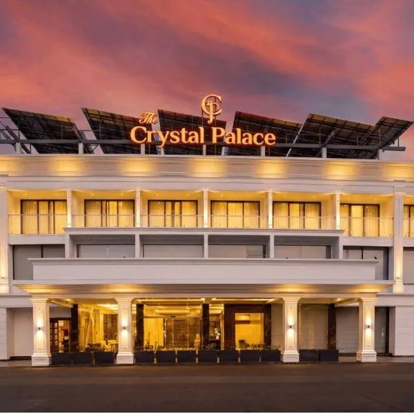 The Crystal Palace, hotell sihtkohas Changanācheri