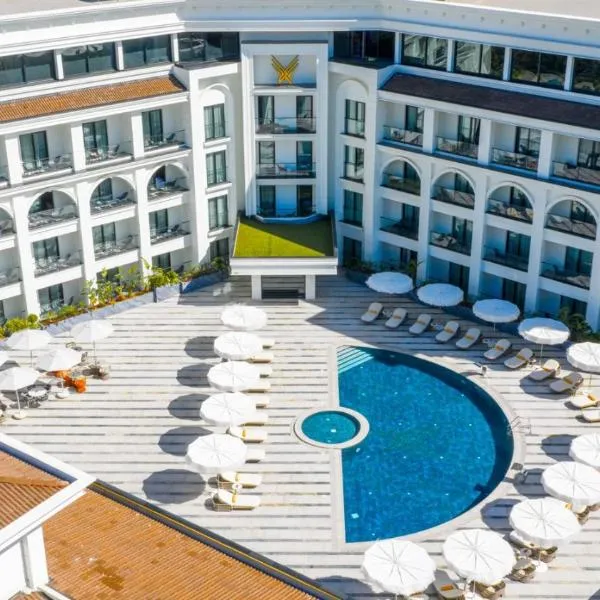 Chamada Girne Hotel Spa and Casino, hotel di Kyrenia