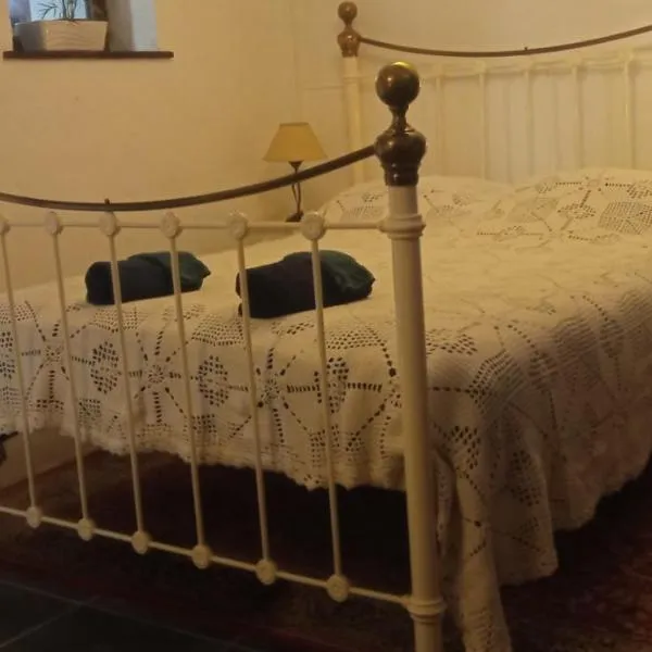 Les Terrasses Chambre d'Hôtes, hotel i Huelgoat