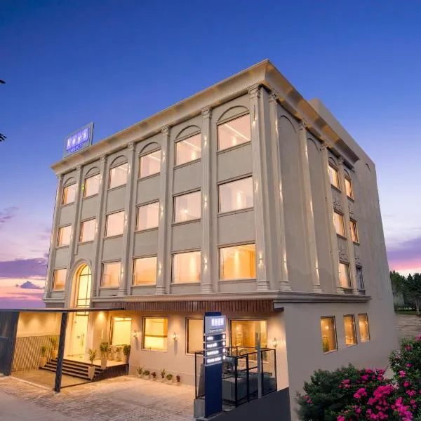 Keys Select by Lemon Tree Hotels, Amritsar, hotelli kohteessa Amritsar