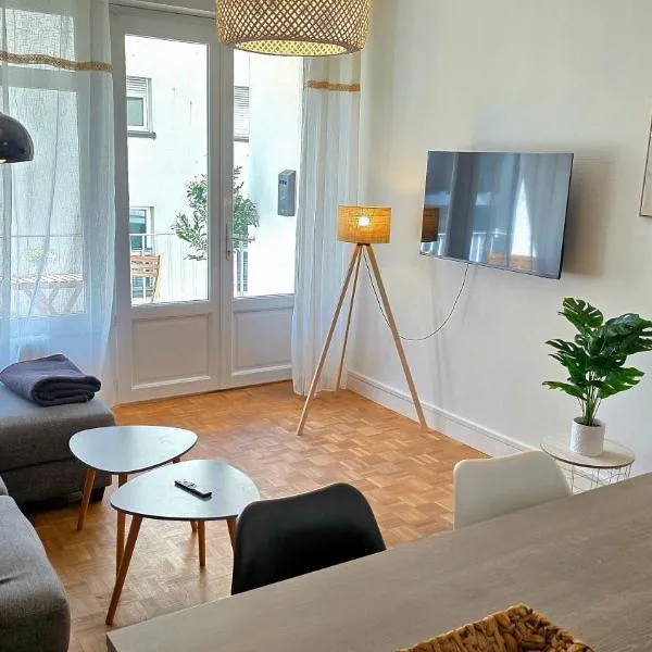 Le Repaire - Hyper centre, 3 ch, balcon et parking、ルマンのホテル