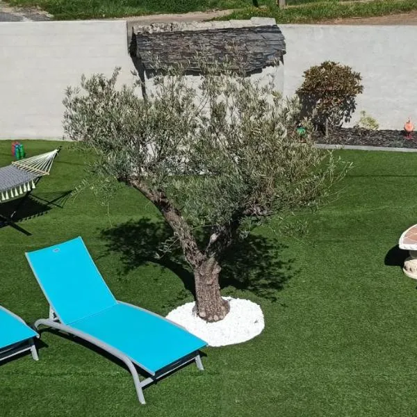 Maison traditionnelle Tarn 10 couchages, campagne cascade 30 min Sidobre 45min Albi, hotel a Lacaze