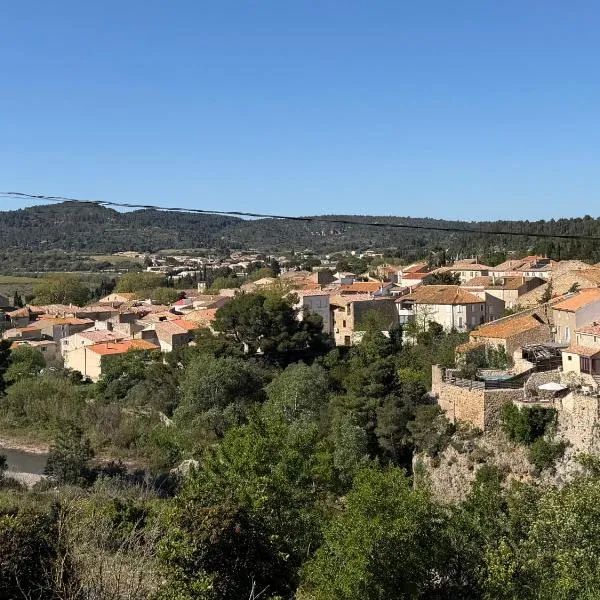 L'Oustal de Moncal - appartements avec vue, hotel in Portel-des-Corbières