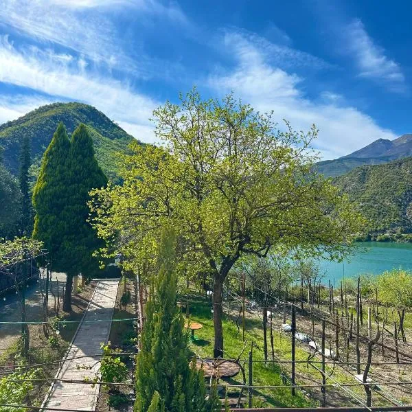 Lakeview Escape Koman, Hotel in Koman