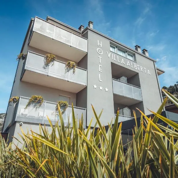 Boutique Hotel Villa Alberta, Hotel in Nago-Torbole