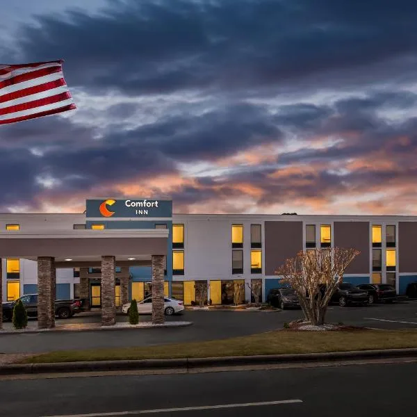 Comfort Inn Laurinburg, khách sạn ở Laurinburg