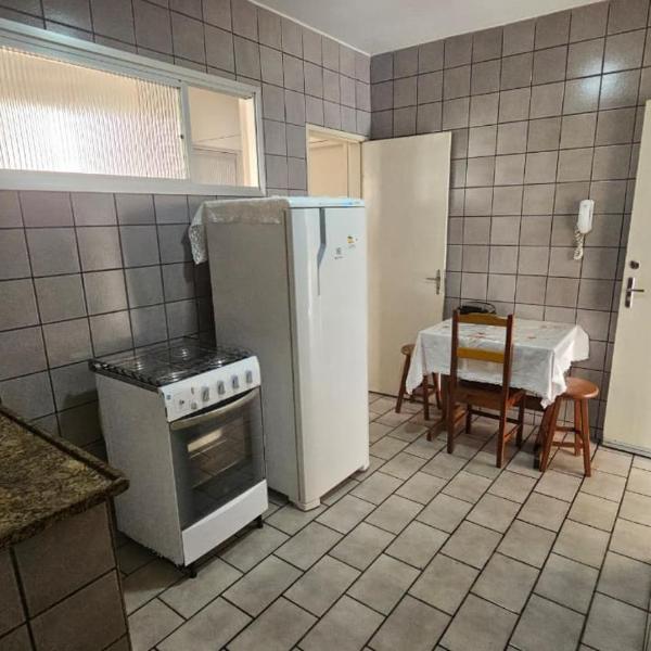 Itapuã - 4 Minutos da Praia - Apartamento Espaçoso - 2 Quartos - 2 Varandas - Foto 5